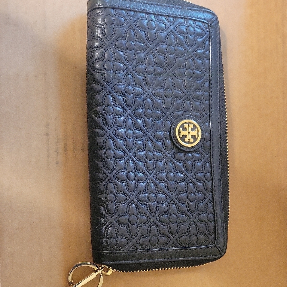 Tory Burch Black and Gold Wallet
